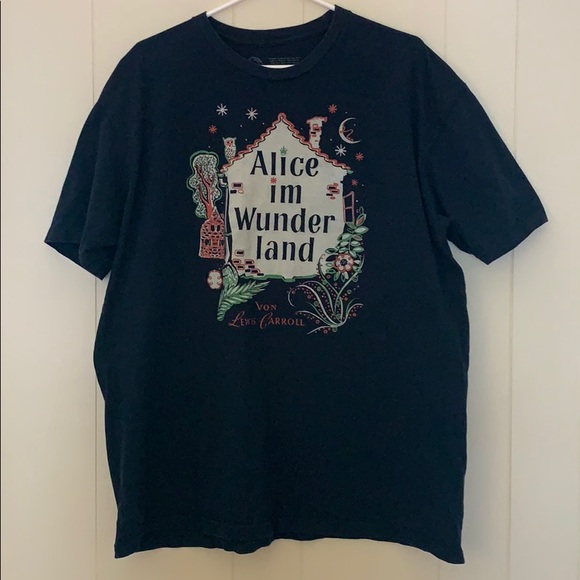 Out of Print Tops - Alice in Wonderland book shirt OUT of PRINT XXL